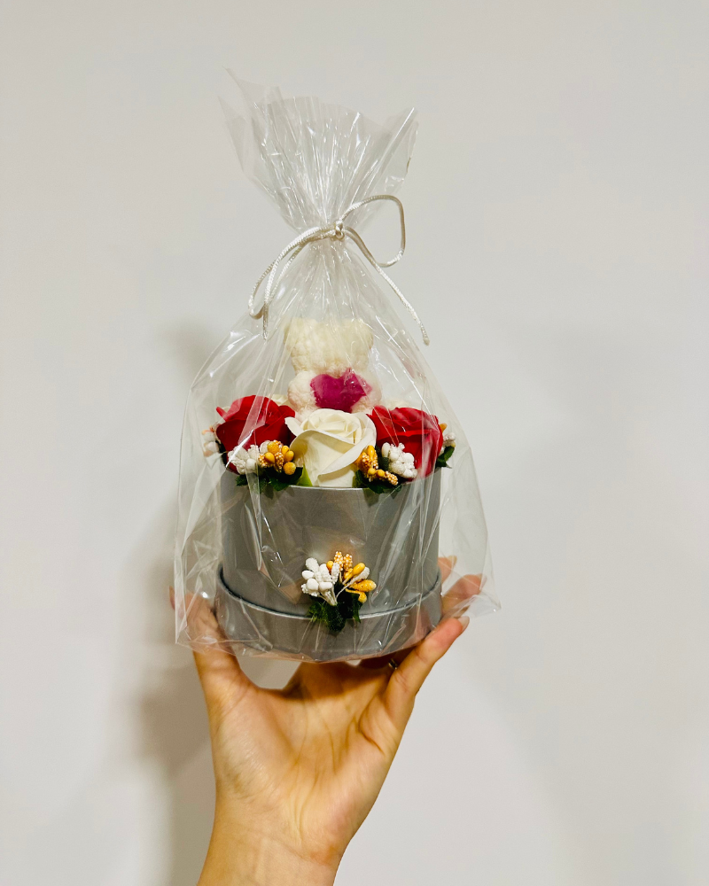 Caixa com Vela e Flores