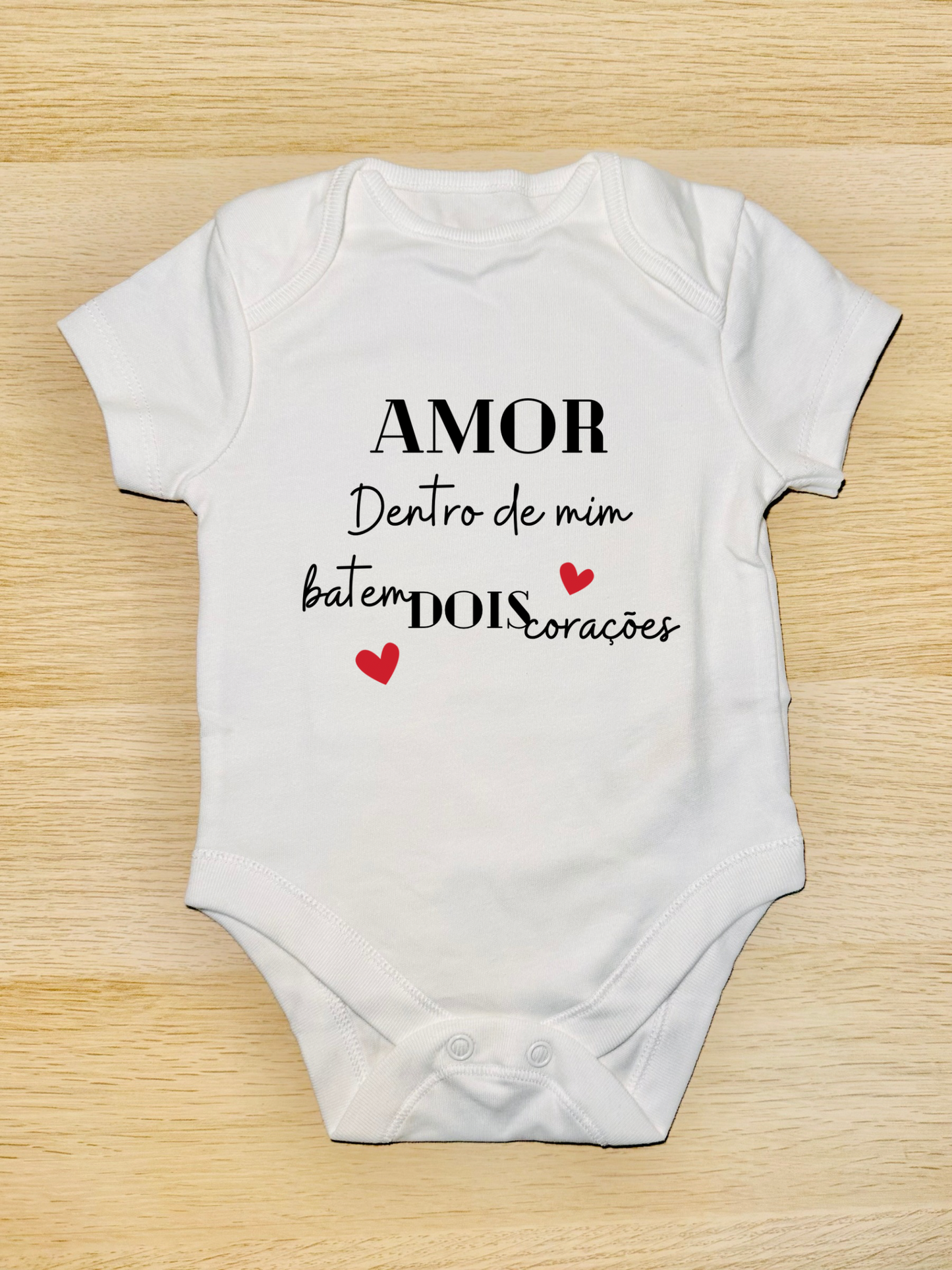 Drentro de Mim Batem Dois Corações