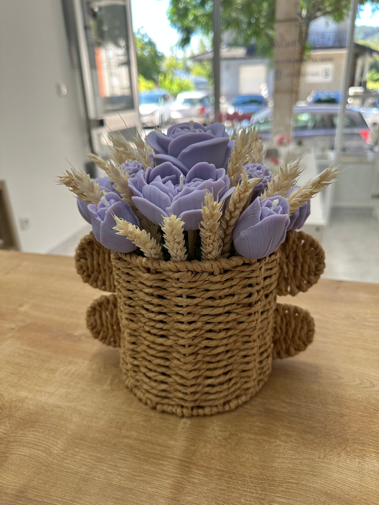 Cesta Grande Orelhas c/Velas Roxas