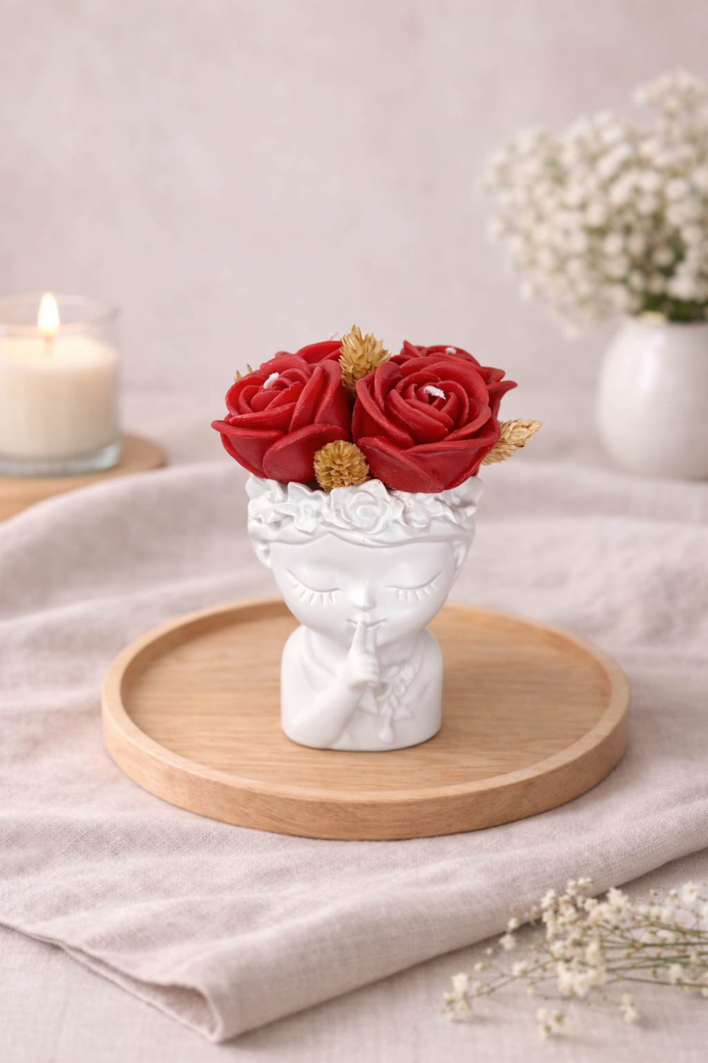 Velas Vermelhas c/ Boneca em Gesso