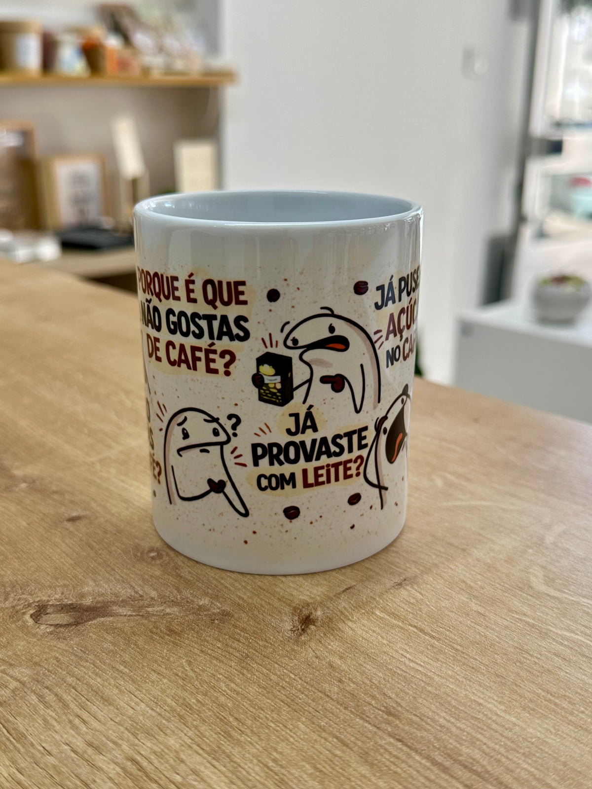 Eu não confio em quem não gosta de café