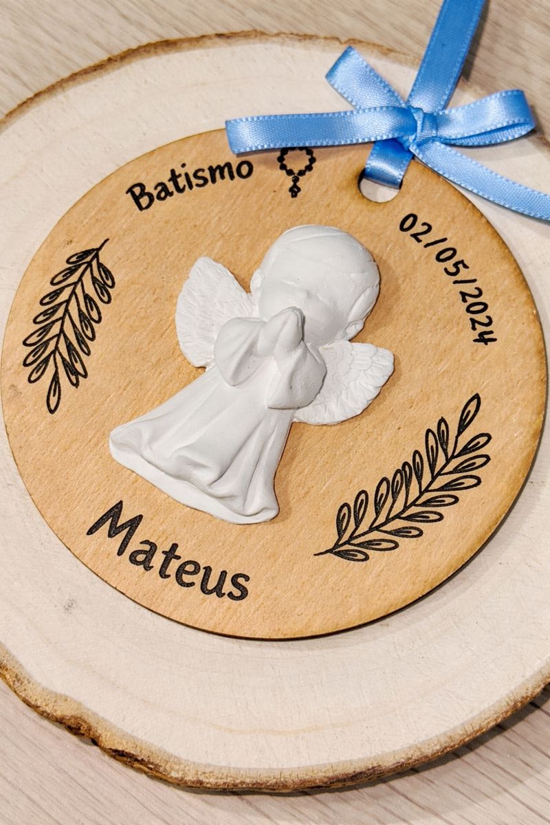 Anjo em gesso perfumado em placa de madeira/MDF - Menino