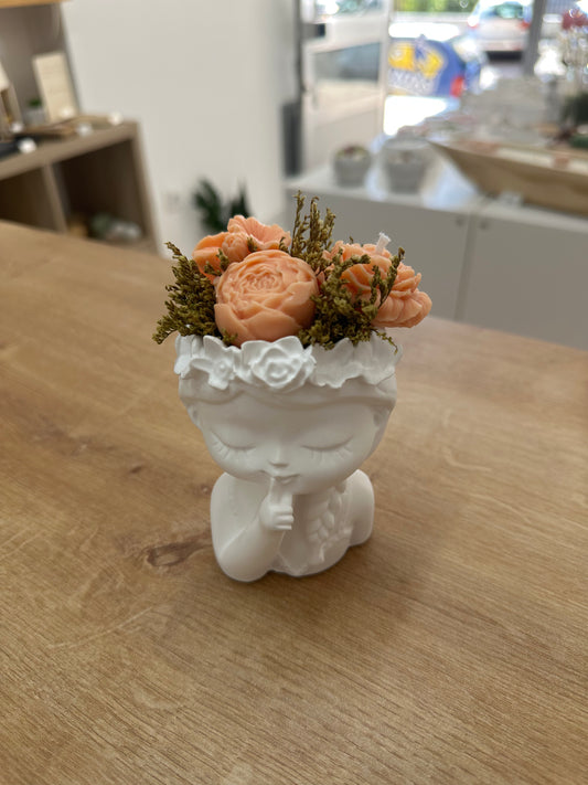 Boneca XIU c/Velas Laranja